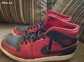 Кроссовки 47 размера